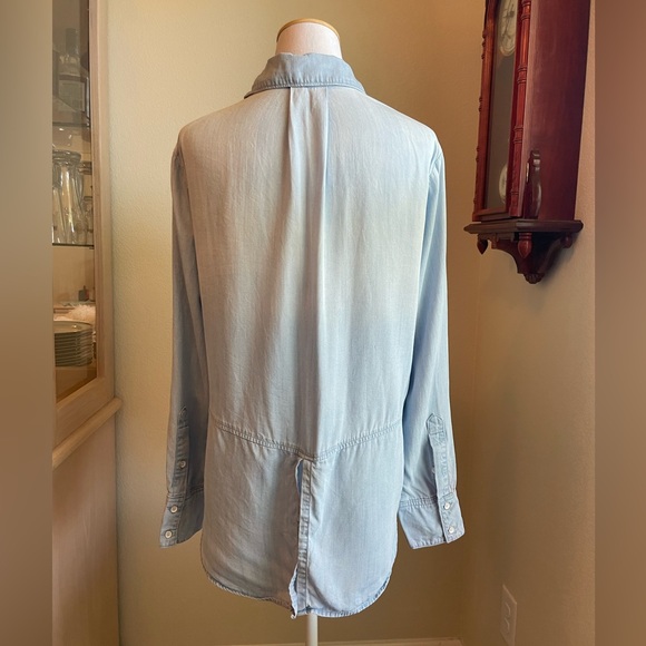 Cloth & stone chambray button down relaxed long sleeve shirt size medium - Picture 4 of 5